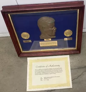 John F. Kennedy JFK Commemorative Coin Set - Gold, Emeralds & Rubies Donjo w/COA - Picture 1 of 8