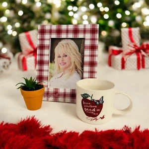 NWT Dolly Parton Red Plaid Photograph Picture in 8 x 10 Wood Frame & Coffee Cup - Picture 1 of 13