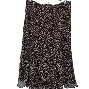 New! Jones New York Maui Brown 100% Silk Pleated Skirt Women's Size 8 - Picture 1 of 7