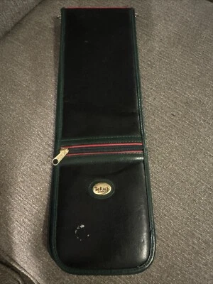 Corbata y estuche Knightsbridge London negro con detalles verdes y rojos Foto 1 de 4