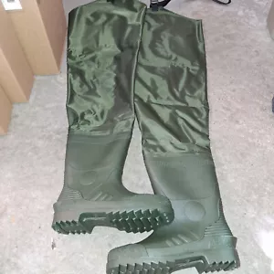 New Riverside Mens Boot tread foot Green Hip Waders Size 8 Vinyl PVC NIB - Picture 1 of 3
