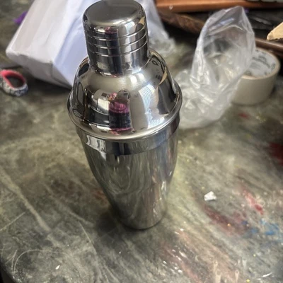 Coctelera Martini de acero inoxidable Foto 1 de 4