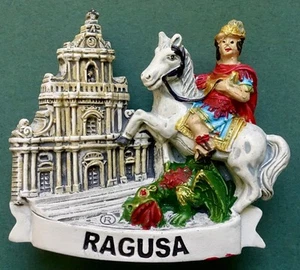 Souvenir Fridge Magnet Ragusa Cathedral And St. George Slaying A Dragon Sicily - Picture 1 of 1