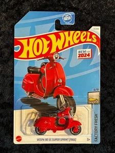 Hot Wheels - Factory Fresh - 1966 Vespa 90 SS Super Sprint (Red) - Picture 1 of 2