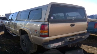 Espejo retrovisor de puerta izquierdo usado se adapta a: camioneta GMC Sierra 2500 2004 eléctrica sin giro integral Foto 1 de 4