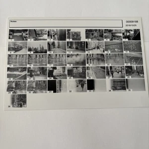 Posten 34 Stadtleben Gebäude Reisen Menschen rauschen Schwarz-Weiß-Fotos - Bild 1 von 7