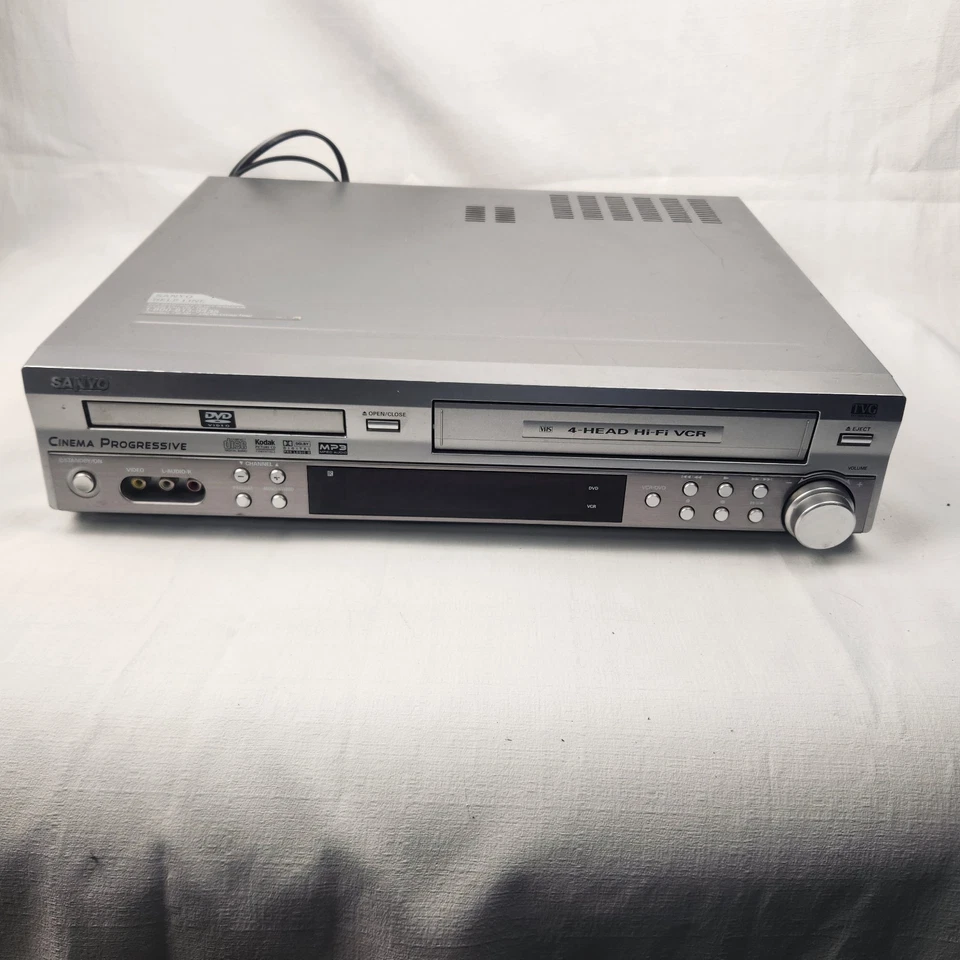 Sanyo DVD/VCR VHS Recorder Combo *UNTESTED* but Powers On - Image 1 of 4