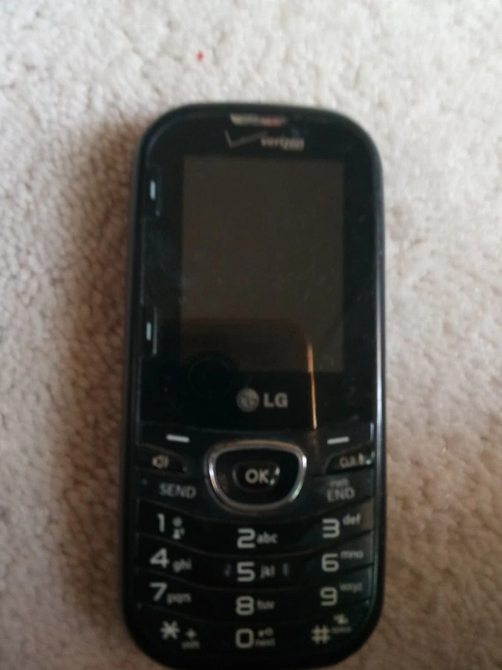 LG Cosmos 3 VN251 - Black (Verizon) Cellular Phone  - Image 1 of 4