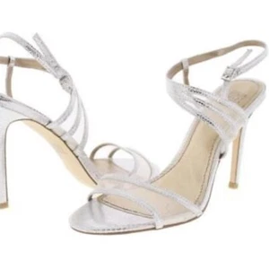 NWB BELLE BADGLEY MISCHKA NOVA SILMET Heel Sandals Stunning Silver NB1140 Sz 6 - Picture 1 of 20