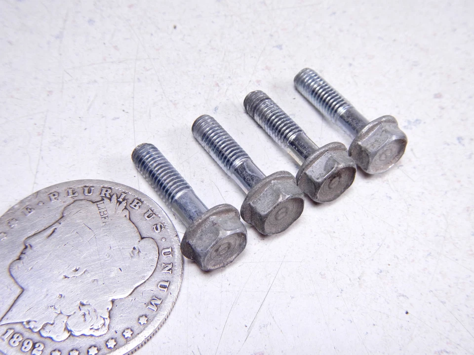 82 HONDA CB750SC CB750 NIGHTHAWK 750 SOPORTE DE CAJA DE BATERÍA SOPORTE DE BANDEJA PERNOS DE MONTAJE Foto 1 de 3