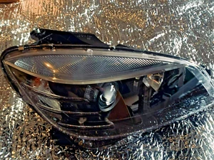 mercedes benz c300 headlights - Picture 1 of 4