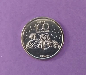 Snow White - Disney 100 Years of Wonder Silver Metal Medallion Coin - Picture 1 of 2