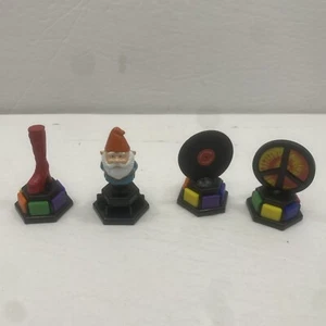Trivial Pursuit DVD Pop Culture Board Game Movie TV Music Trivia 4 tokens only - Picture 1 of 6