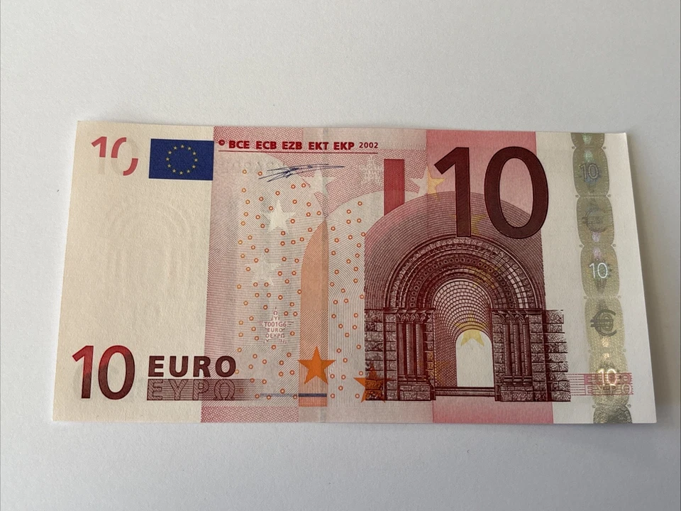 €10 European Union Currency Circulated 10 Euro Bank Note 2002 Series - Image 1 of 4