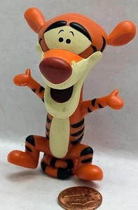 CultureFly.Collectible Art.Disney Winnie The Pooh.TIGGER.Mystery Vinyl Figure - Picture 1 of 3