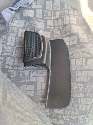 FORD FOCUS MK3 FRONT NEARSIDE LEFT DOOR TWEETER SEPAKER TRIM  BM51-18C863-A  - Image 1 of 3