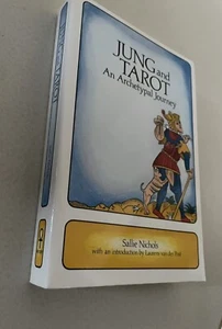 Jung und Tarot: Eine archetypische Reise - Taschenbuch von Nichols, Sallie @ 1984 Vintage - Bild 1 von 12