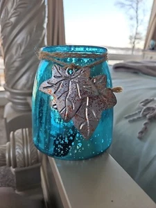 Vidrio Mercurio ~ Candelabro con Dijes de Hoja de Metal Azul Aqua - Imagen 1 de 4