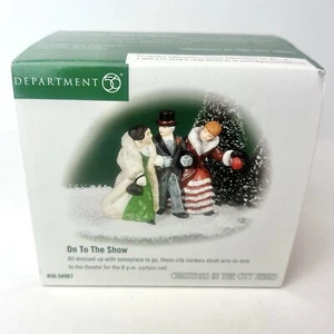 DEPT 56 Heritage Village Christmas in the City On To The Show #58967 - Bild 1 von 9