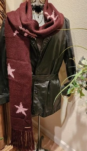 Neu mit Etikett Coach Star Intarsia langer Fransen hellbeere Logo Schal – F86021 - Bild 1 von 5