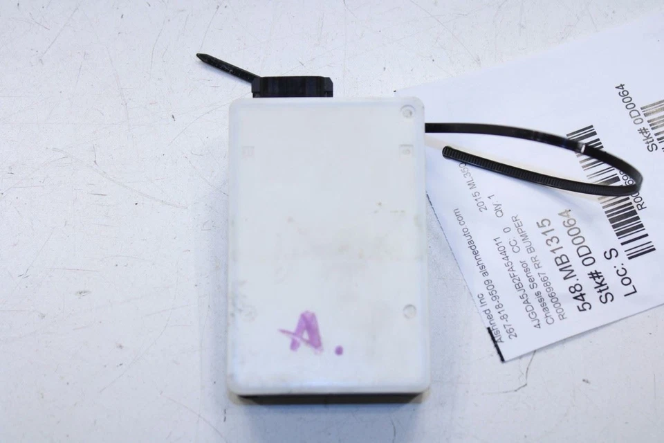 2013-2020 Mercedes-Benz ML350 Left Side Blind Spot Detection Radar Sensor Module - Image 1 of 4