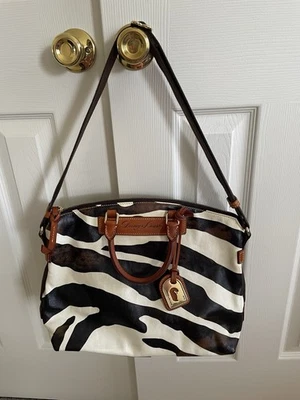 Bolsa de mão Dooney & Bourke de couro com estampa grande. NÃO. - Imagem 1 de 4