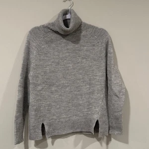 J. Rundhalsausschnitt meliert grau Wasserfallausschnitt Oversize Pullover Wolle Alpaka Mischung - Bild 1 von 8