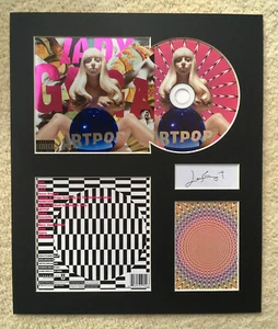Lady Gaga - signiert signiert signiert - ARTPOP - Albumanzeige - Bild 1 von 1