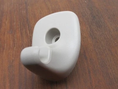 Dodge Grand Caravan 2011-2020 OEM beige parasol clip (1) Foto 1 de 4