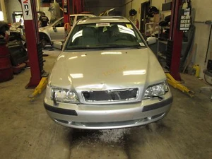 Front Door Regulator VOLVO 40 SERIES Right 00 01 02 03 04 - Foto 1 di 2