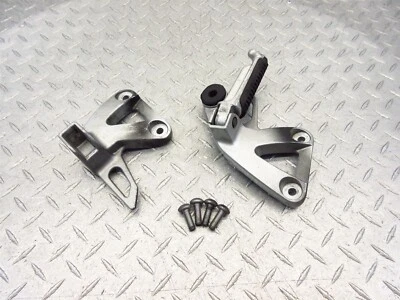 98-06 Suzuki Katana 600 750 GSX600F 2005 estribo pasajero izquierdo derecho reposapiés Foto 1 de 4