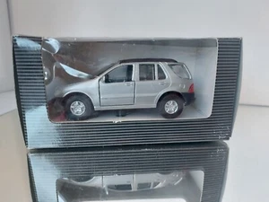 Maisto Mercedes Benz 320 ML In Silver 1:43 In Box - Picture 1 of 6