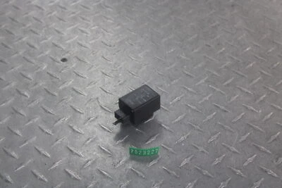 Honda Shadow 700 VT700C 1987 relé intermitente 38301-KK9-952 video de funcionamiento Foto 1 de 4