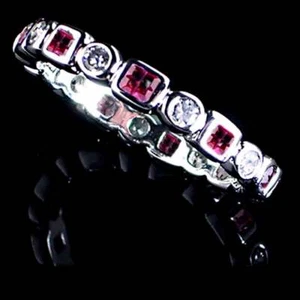 GEOMETRISCHES RUBINROTES / KLARES CZ ETERNITY BAND_GRÖSSE-8__925 STERLINGSILBER - Bild 1 von 7