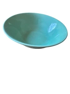 Stunning unmarked green glass bowl vintage 7" diameter - Picture 1 of 5