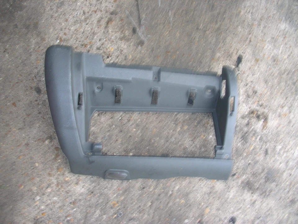 Seat Alhambra (1996-2010) Glove Box Surround - Image 1 of 1