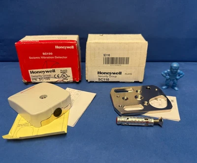 Honeywell SC100 & SC110 Seismic Vibration Detector & Mounting Plate Kit - Image 1 of 4