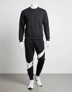 Nike Sportswear Swoosh Tech Fleece - Color NEGRO - TALLA Pequeña  - Imagen 1 de 5