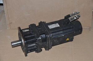 Lenze Servomotor  MCS 14D36-ECNB0-B24N-ST5S00N-R0SU - Picture 1 of 4