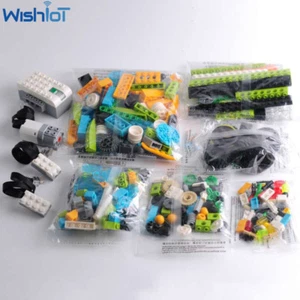 Education WeDo 2.0 Core Set Robot Block Programmable Toys For 45300 Brand New - Picture 1 of 10