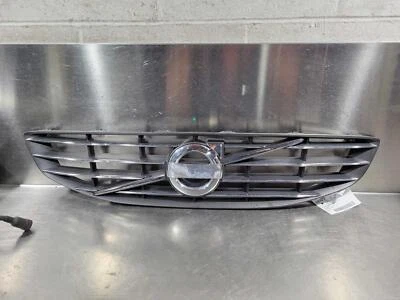 Grille VOLVO S60 14 15 16 17 18 Foto 1 de 2