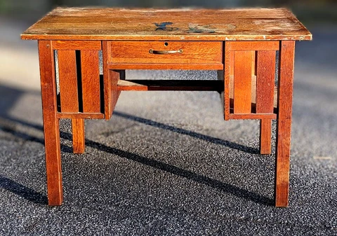 Stickley L & JG Mission and Crafts /  Library Desk circa 1907 - 1912 Cover