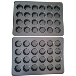 2 - Wilton Perfect Results Premium Antihaft Mega Standard Muffinform 24 Tassen NEU - Bild 1 von 3