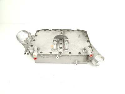 Intercooler de agua para pasajero derecho Mclaren MP4-12C 12C 2012-2014 OEM 11F0892CP Foto 1 de 4