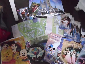 Vintage Disney Orlando Epcot Souvenir Lot Brochures Maps Guides bags - Picture 1 of 3