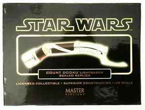 Star Wars COUNT DOOKU sable dorado escala 0:45 Master Replicas - Imagen 1 de 3