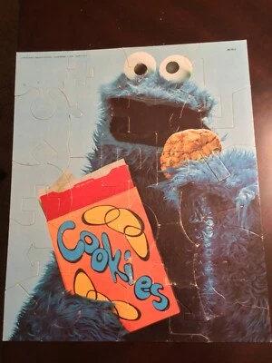 Rompecabezas de 24 piezas Milton Bradley Sesame Street Cookie Monster 1976 vintage Foto 1 de 4