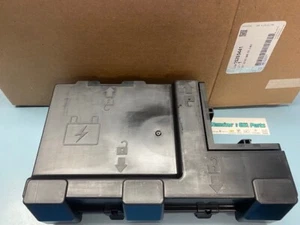 New GM  15285441 03-07 Express Savana accessory wiring junction fuse block Cover - Picture 1 of 3