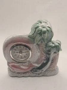 Uhr mit schillernden Delfinen und Palmen. Quarz. Braucht neues Uhrenstück. - Bild 1 von 7