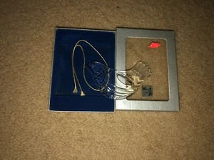 1996 MIKASA CRYSTAL TURTLE DOVE CHRISTMAS TREE ORNAMENT NIB - Picture 1 of 3
